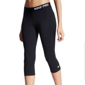 Nike Pro Cropped Leggings
